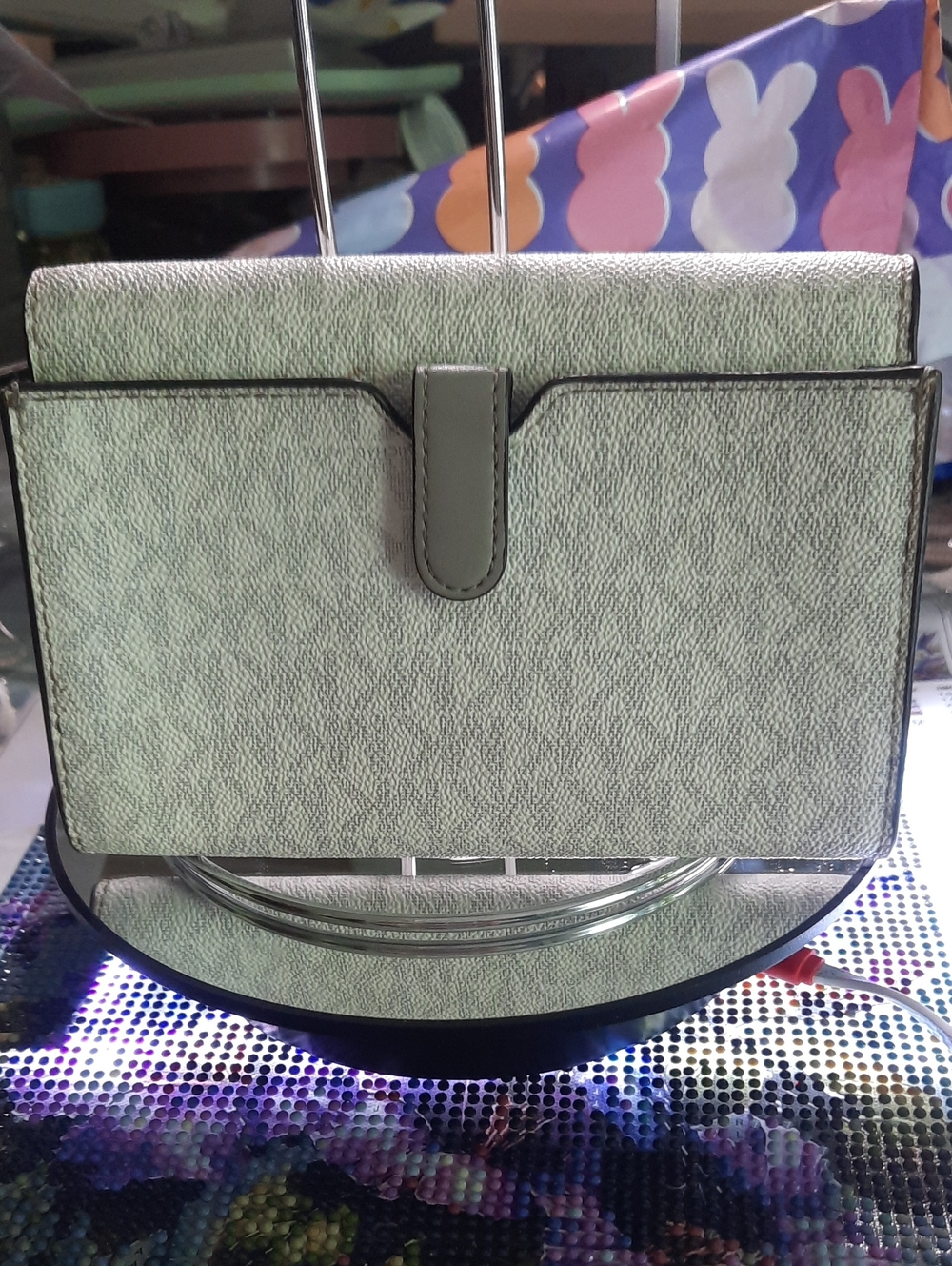 Michael Kors Sage Green Leather Wallet with Gold Logo - Picture 3 of 6